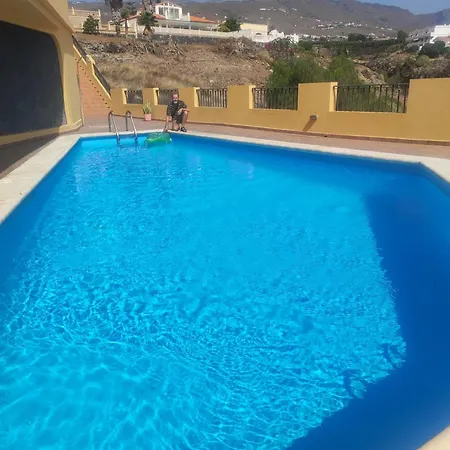 Penthouse Sabina Mit Jacuzzi *