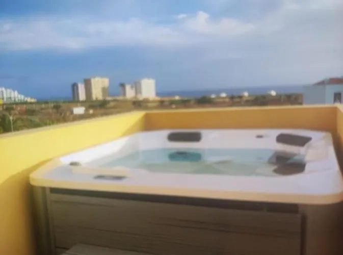 Penthouse Sabina Mit Jacuzzi בית נופש קיאו סלבאחה