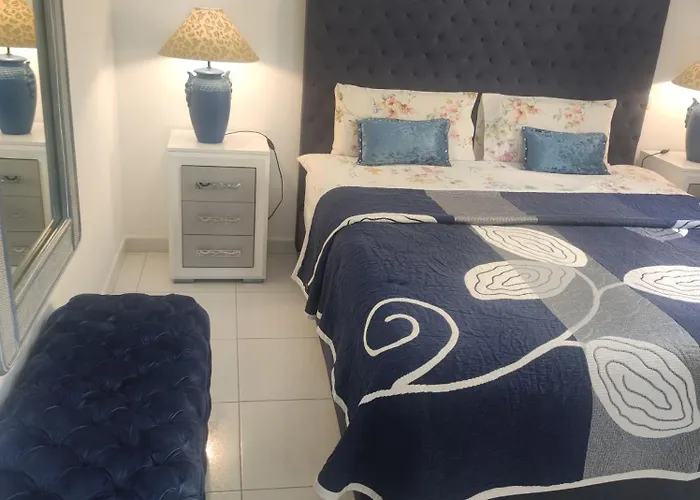 Penthouse Sabina Mit Jacuzzi בית נופש קיאו סלבאחה