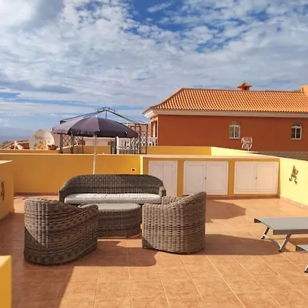 Сasa de vacaciones Penthouse Sabina Mit Jacuzzi Callao Salvaje