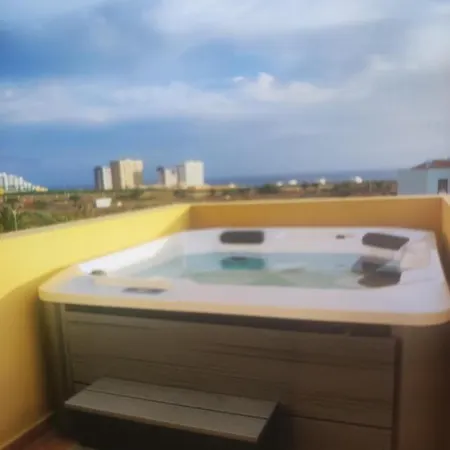 Penthouse Sabina Mit Jacuzzi Дом отдыха Кальяо-Сальвахе